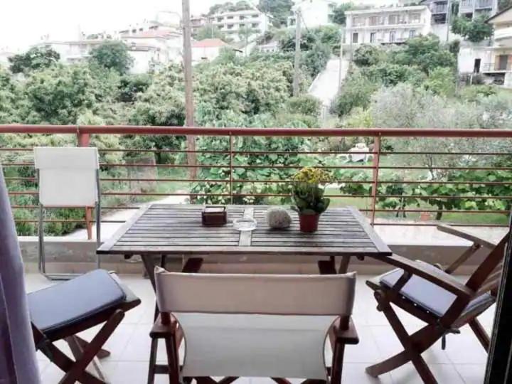 Φωτογραφία από το άλμπουμ του Κατοικία στην Κουτσουπιά στο Κόκκινο Νερό