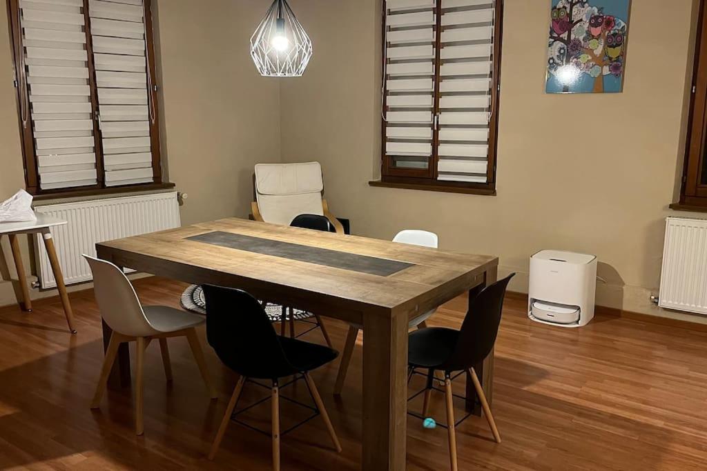 Fotografie z fotogalerie ubytování Grand appartement à Barr v destinaci Barr