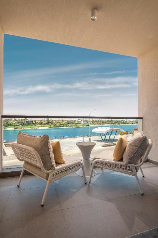 Posezení v ubytování Palma Bay Rotana Resort - New Alamein