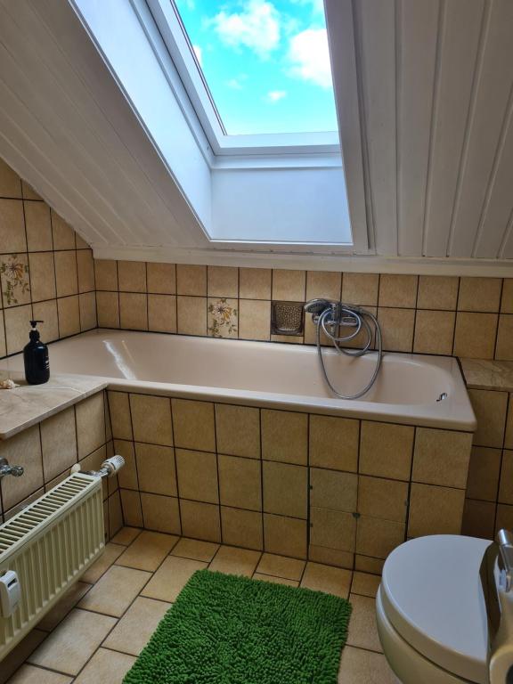Koupelna v ubytování Apartment, Boxspringbett, ruhige Lage, Kassel Nähe