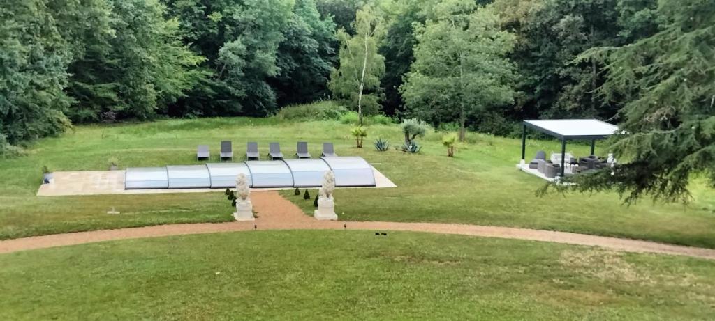 Zdjęcie z galerii obiektu la tour carrée d'un chateau w mieście Auzouer-en-Touraine