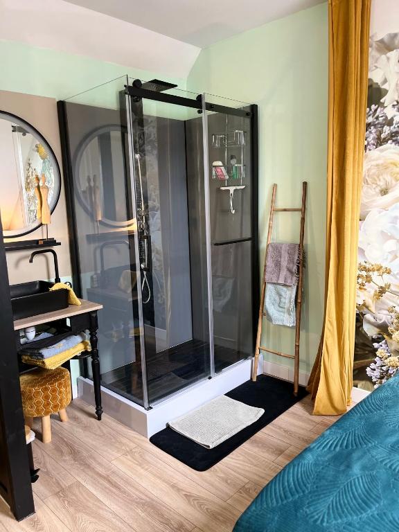 Zdjęcie z galerii obiektu Le Clos des Roses Chambres et Tables d hôtes w mieście Meusnes
