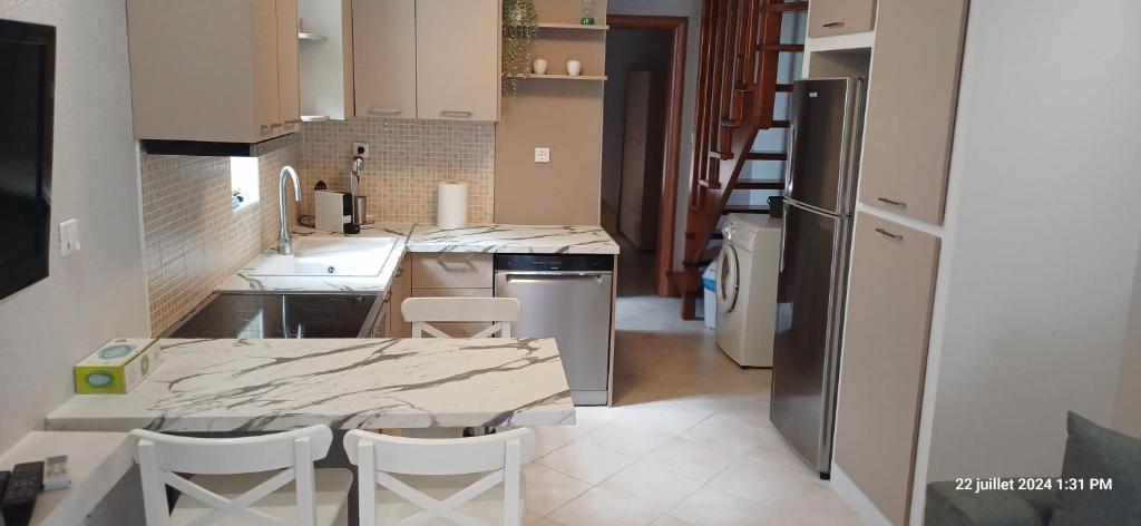 Kuchyň nebo kuchyňský kout v ubytování Eva house