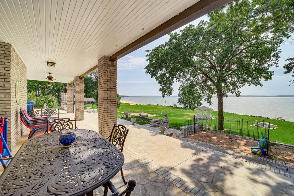 Lakefront Eufaula Escape with Dock and Private Beach! - Housity