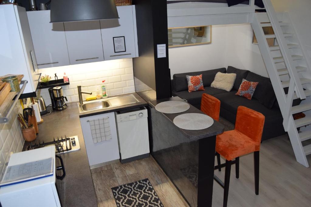 CastleHill Apartman the perfect blend of urban living and sightseeing convenience 1013 Budapest, Alagút utca 1 kép - 1