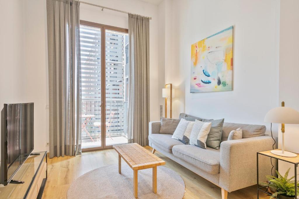 Aspasios Arc de Triomf Apartments - 13