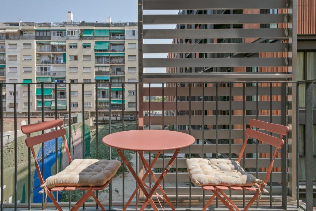 Aspasios Arc de Triomf Apartments - 15