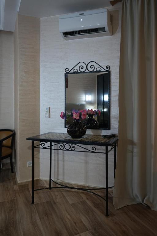 Fotografie z fotogalerie ubytování Hotel Nouzha v destinaci Fès