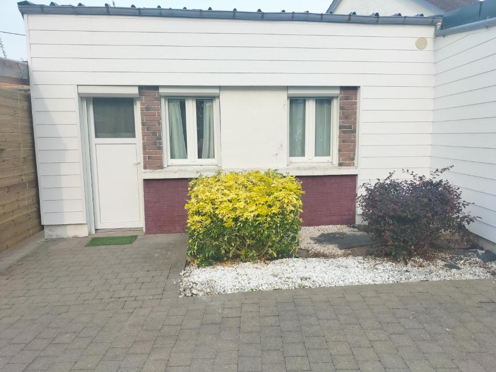 STUDIO PRIVATIF AVEC JARDIN 4 personnes