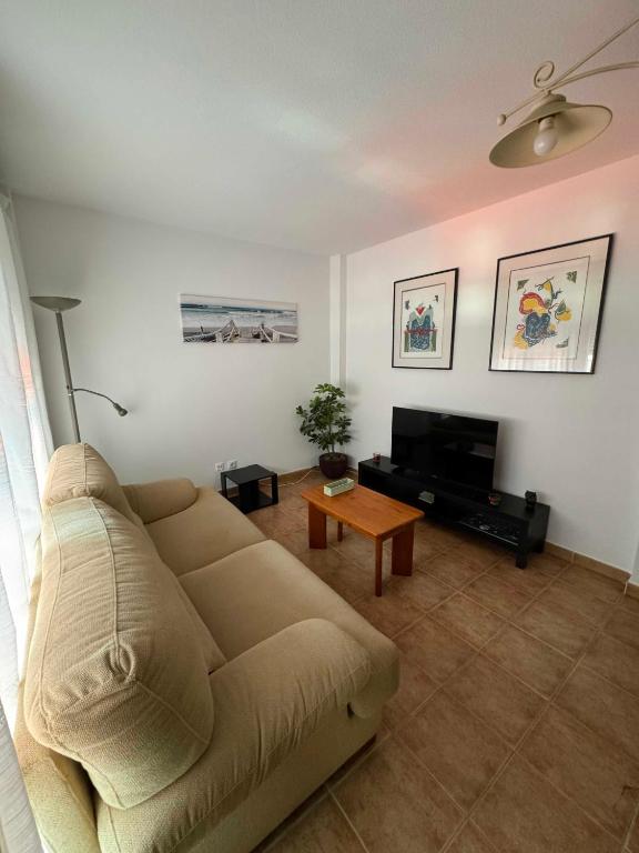TV a/nebo společenská místnost v ubytování Apartamento Santander, Playa Sardinero