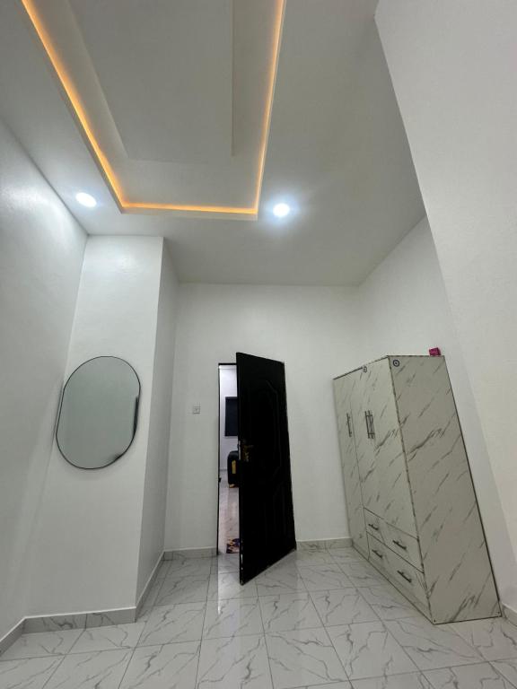 Fotografie z fotogalerie ubytování Lavish 2Bedroom flat in ogudu by Magnanimous apt v destinaci Ogudu