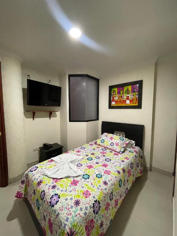 HOTEL MONTERREY - Single Room