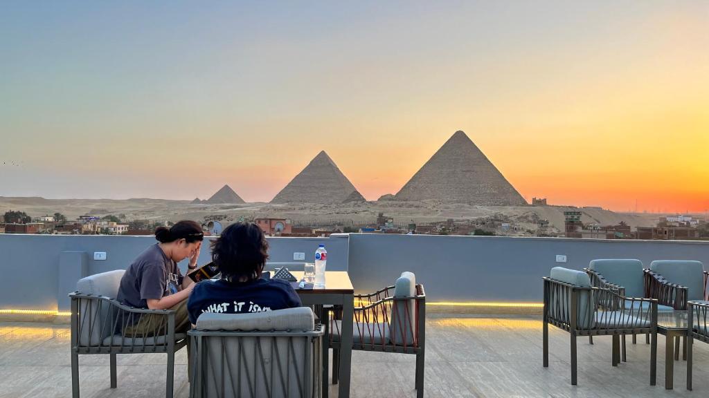 Hosté ubytování Pyramids Hotel