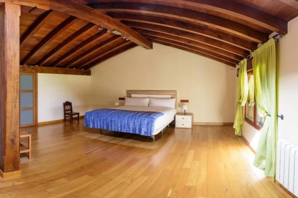 Fotografia z galérie ubytovania Casa con jacuzzi v destinácii Mompía