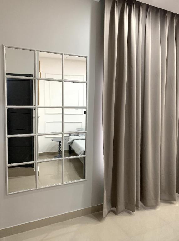 Boutique Room- Honda City-House - Housity