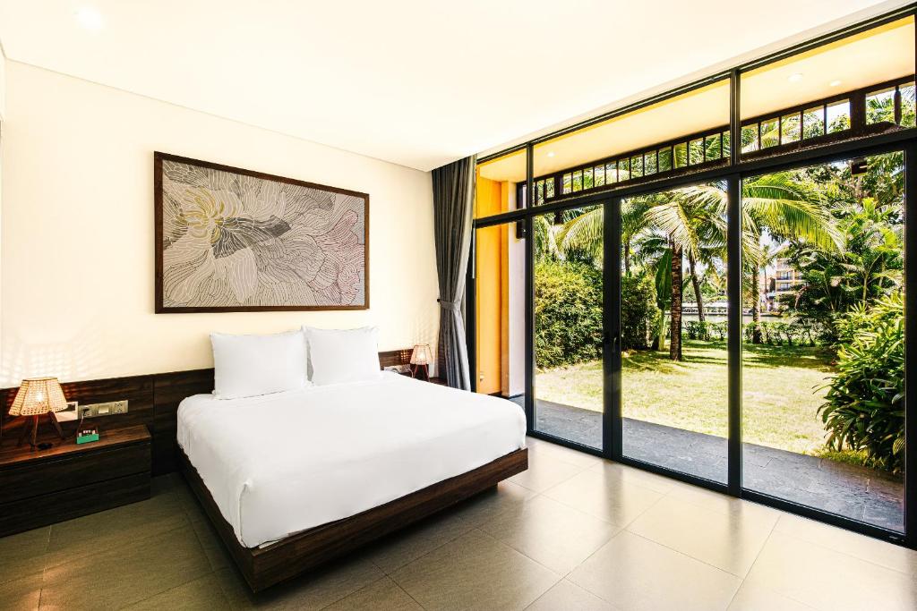 Villa 3 Bedrooms River View