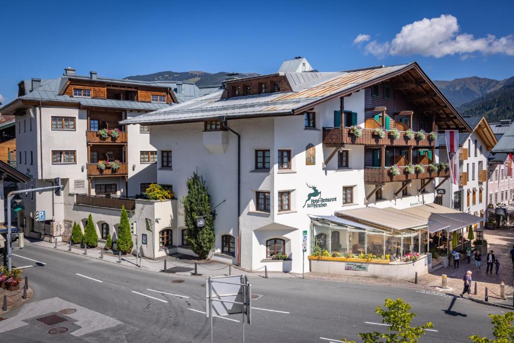 Nespecifikovaný výhled na hory nebo výhled na hory při pohledu z hotelu