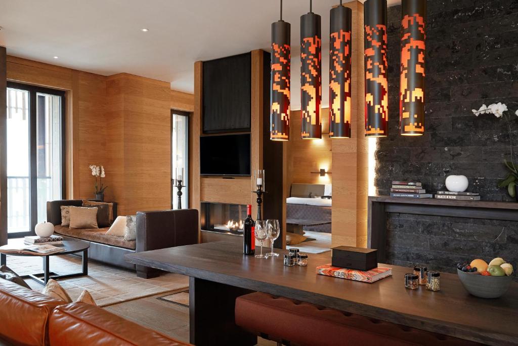 Posezení v ubytování The Chedi Andermatt