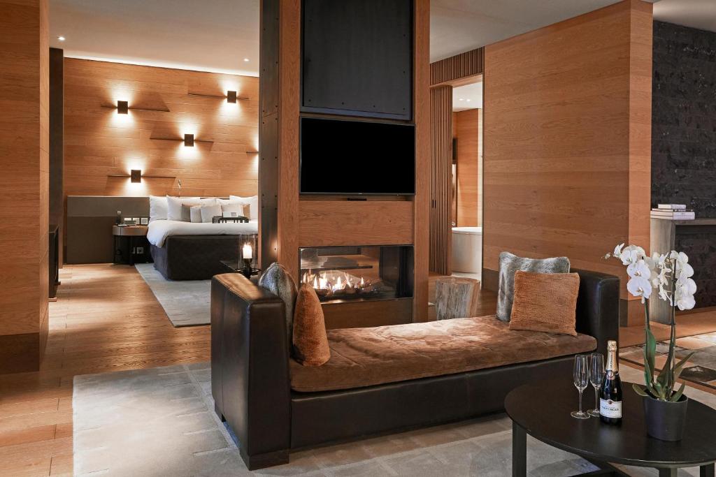 Posezení v ubytování The Chedi Andermatt