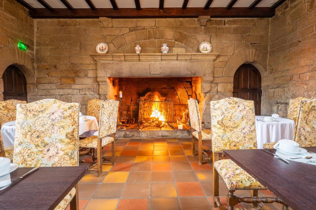 Posezení v ubytování Manoir de Moëllien, The Originals Relais