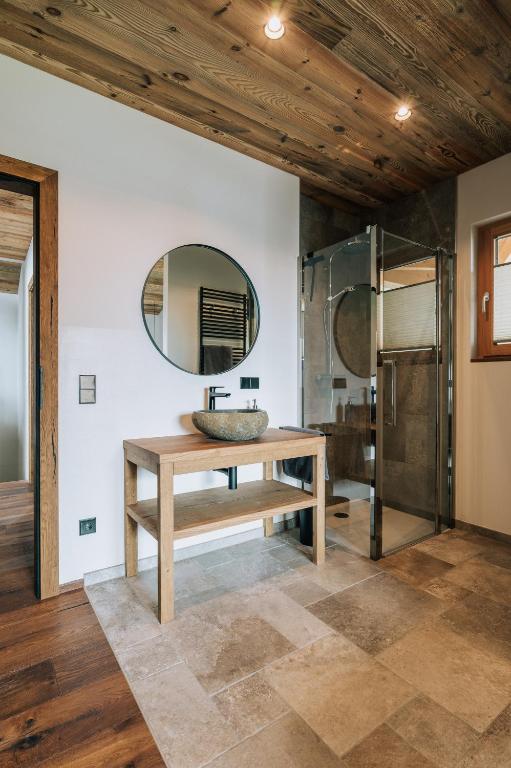 Koupelna v ubytování Almchalet - Luxus am Fuße der Koralpe