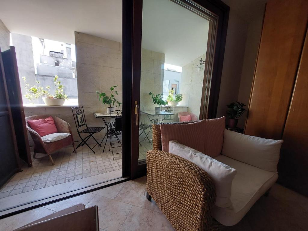 A seating area at B&B Il Grifone