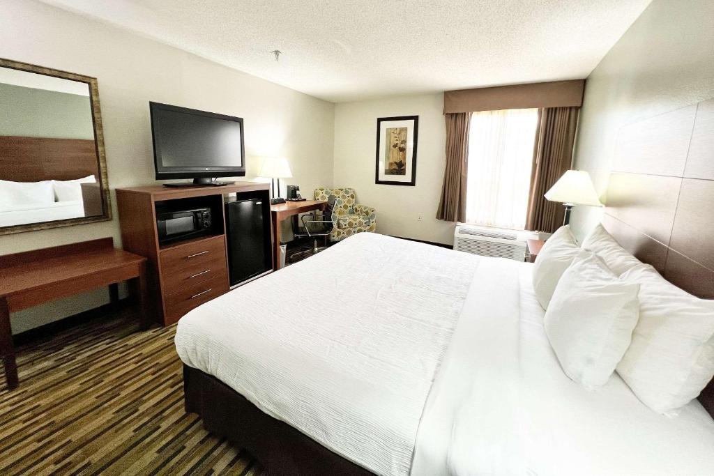 Quality Inn Gainesville I-75 - 