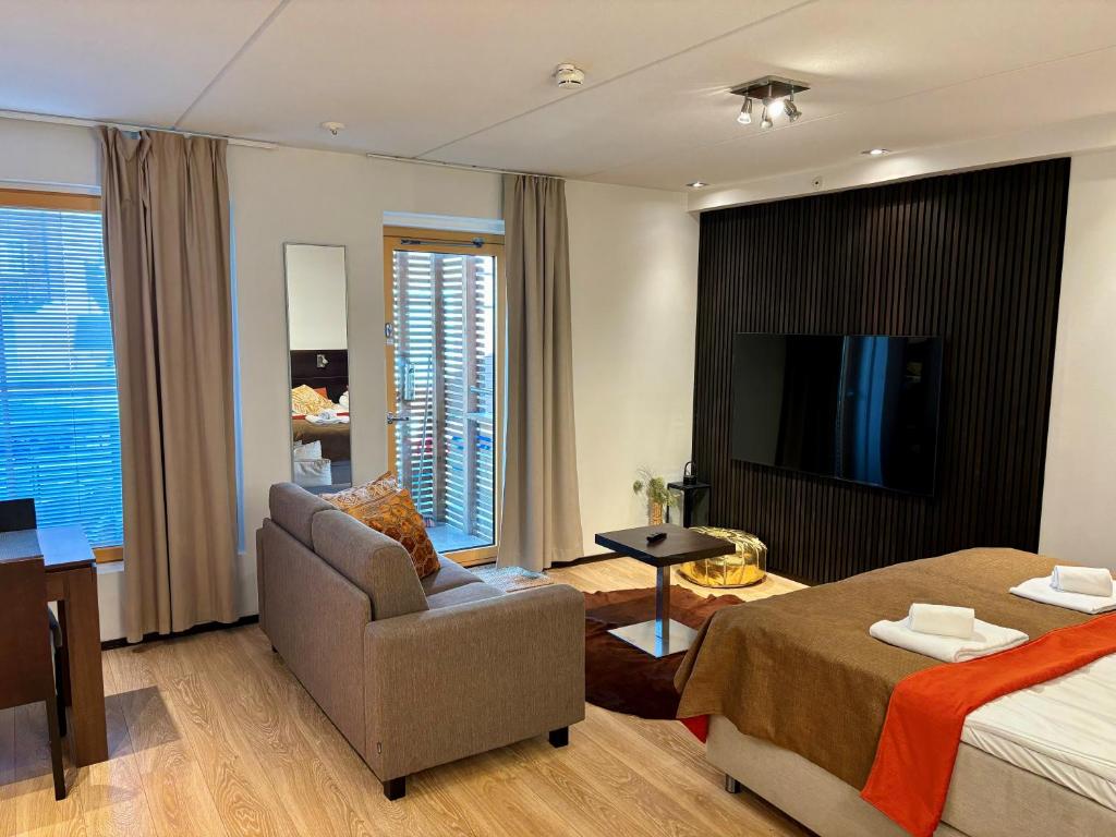 Levi Suites Levi Gold - Family Studio B18 - Balcón