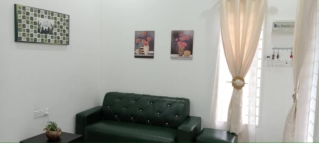 Posezení v ubytování D'NAS HOMESTAY - Muslm Only