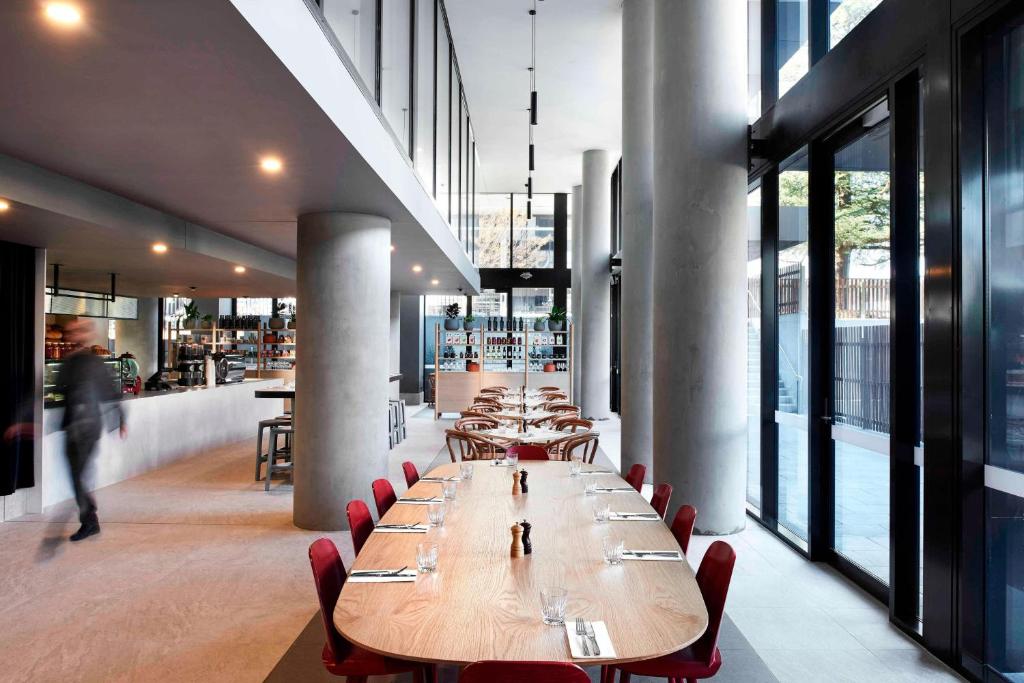 Midnight Hotel, Autograph Collection - Resim 30