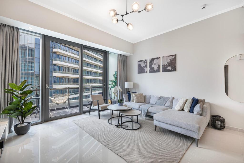 فضای داخلی Daniels 1BR at Silverene Tower Dubai Marina در دبی - تصویر ۳