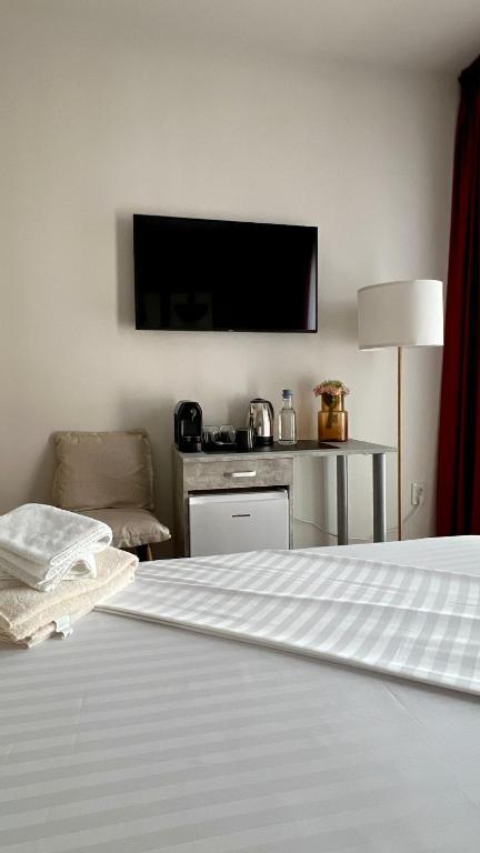 Hotel Fantazia Oradea - Self Check In & Out - Resim 39