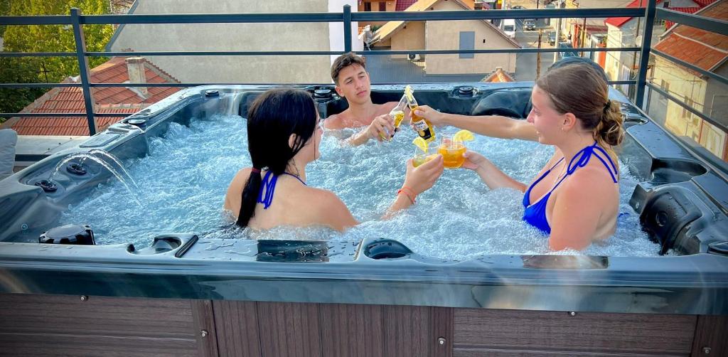 Hotel Fantazia Oradea - Self Check In & Out - Resim 18