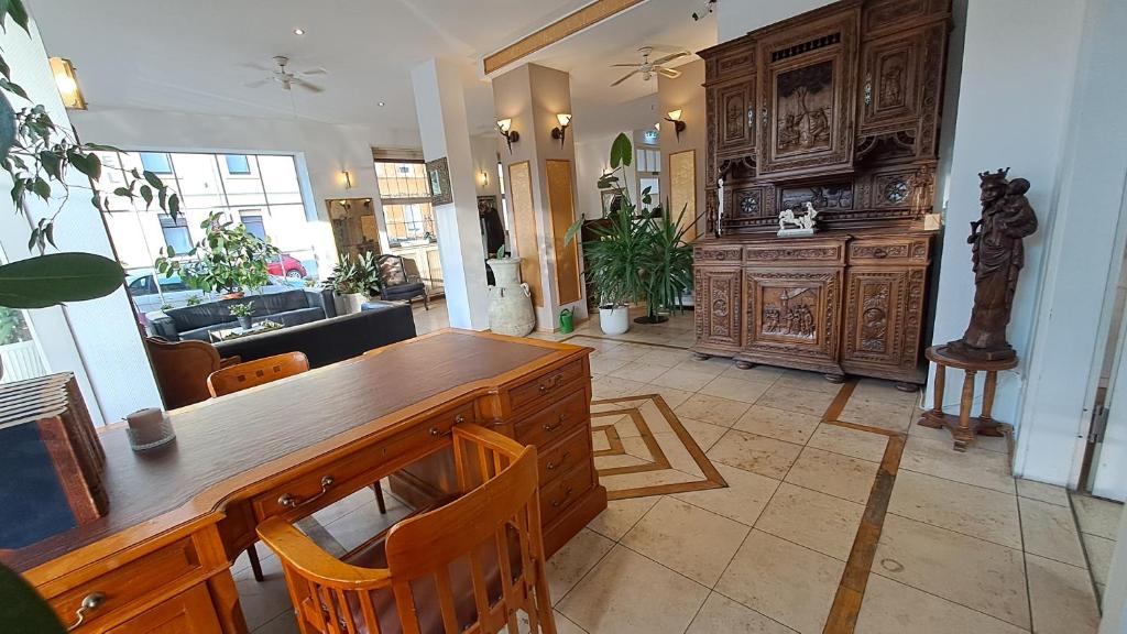 Hotel Central Hauptbahnhof - Resim 10