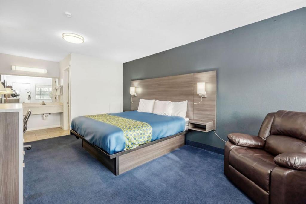 Grove City Travel Inn South Columbus - Queen Bed Non-Smoking