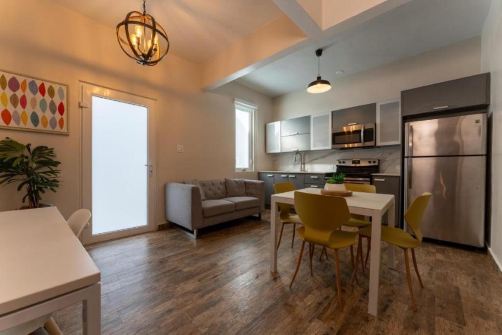 La Mona Loiza Apartment Complex by Stay with Bear - 2 Yatak Odalı Aile Dairesi