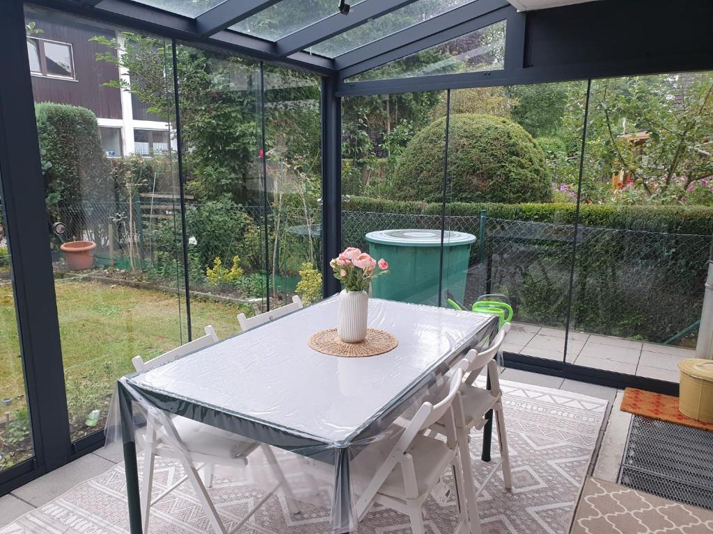 Zahrada ubytování 80m2 Garten-Duplexwohnung in Altperlach