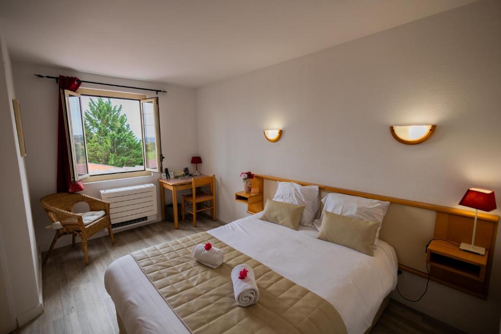 Logis des Crêtes de Pignols - Habitación Triple