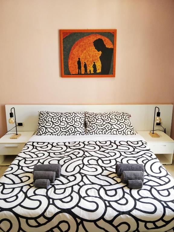 Postel nebo postele na pokoji v ubytování Kalos Rooms
