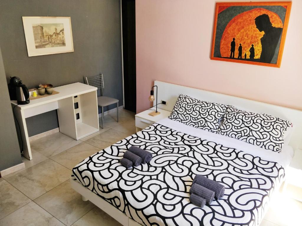 Postel nebo postele na pokoji v ubytování Kalos Rooms