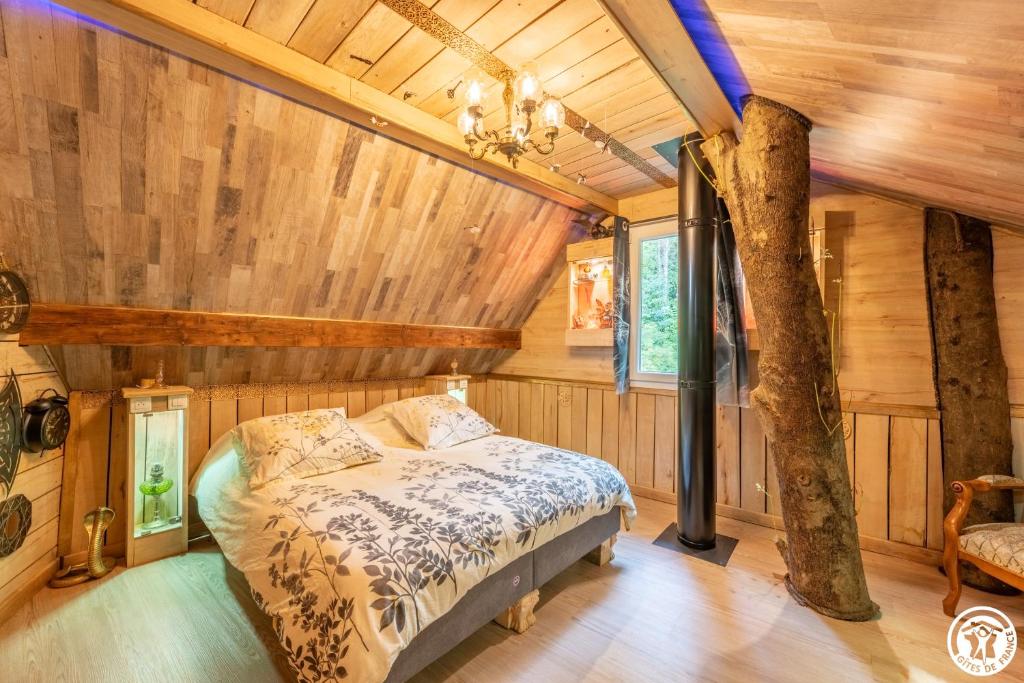 Postel nebo postele na pokoji v ubytování B&B Au bois dormant chambres d hotes