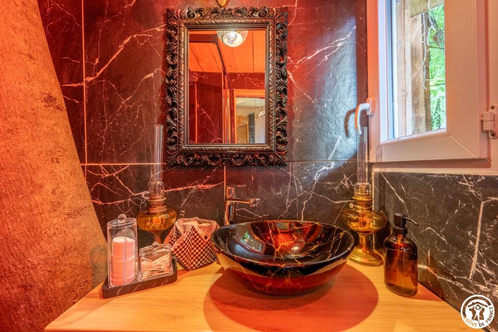 Koupelna v ubytování B&B Au bois dormant chambres d hotes