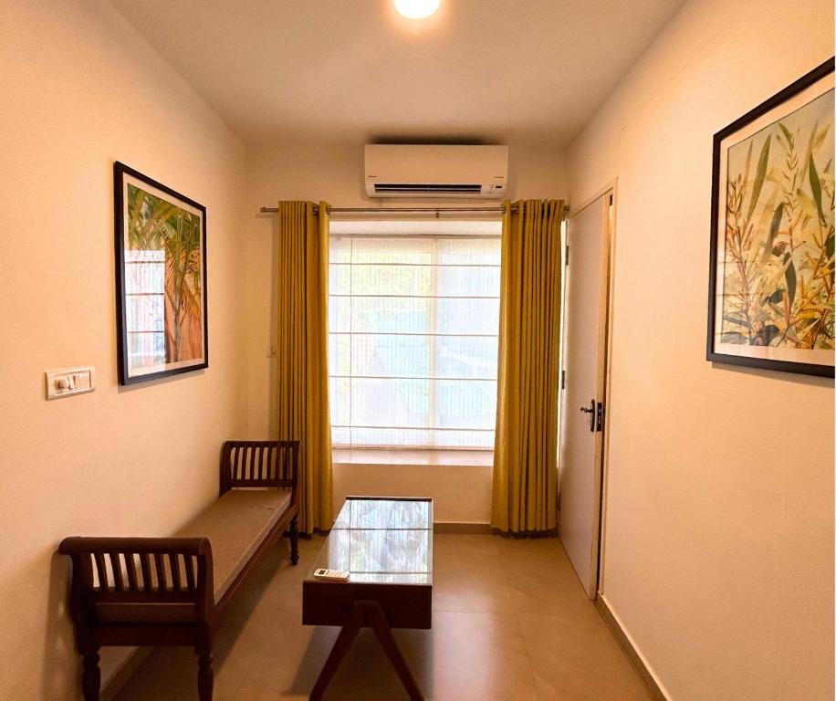 Jungle Hut-Annabelle's Beach Apartments at Bernard Simao,Calangute,Goa - Apartamento De Dos Dormitorios