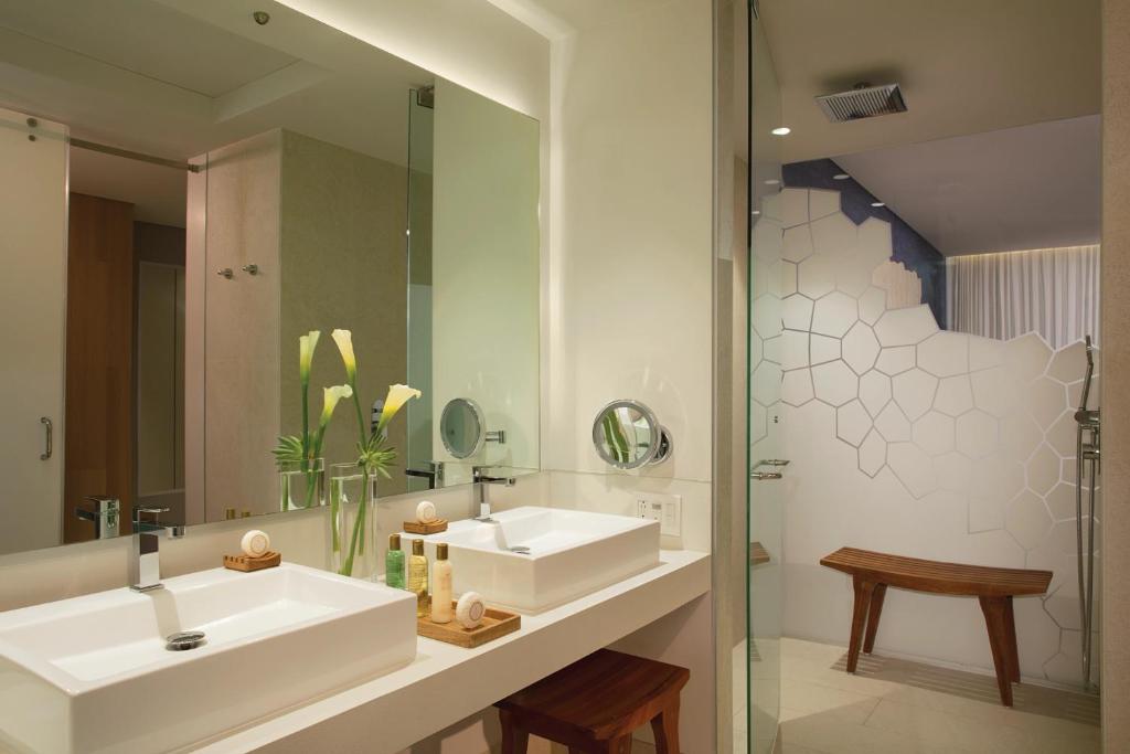 Baño de Dreams Vista Cancun