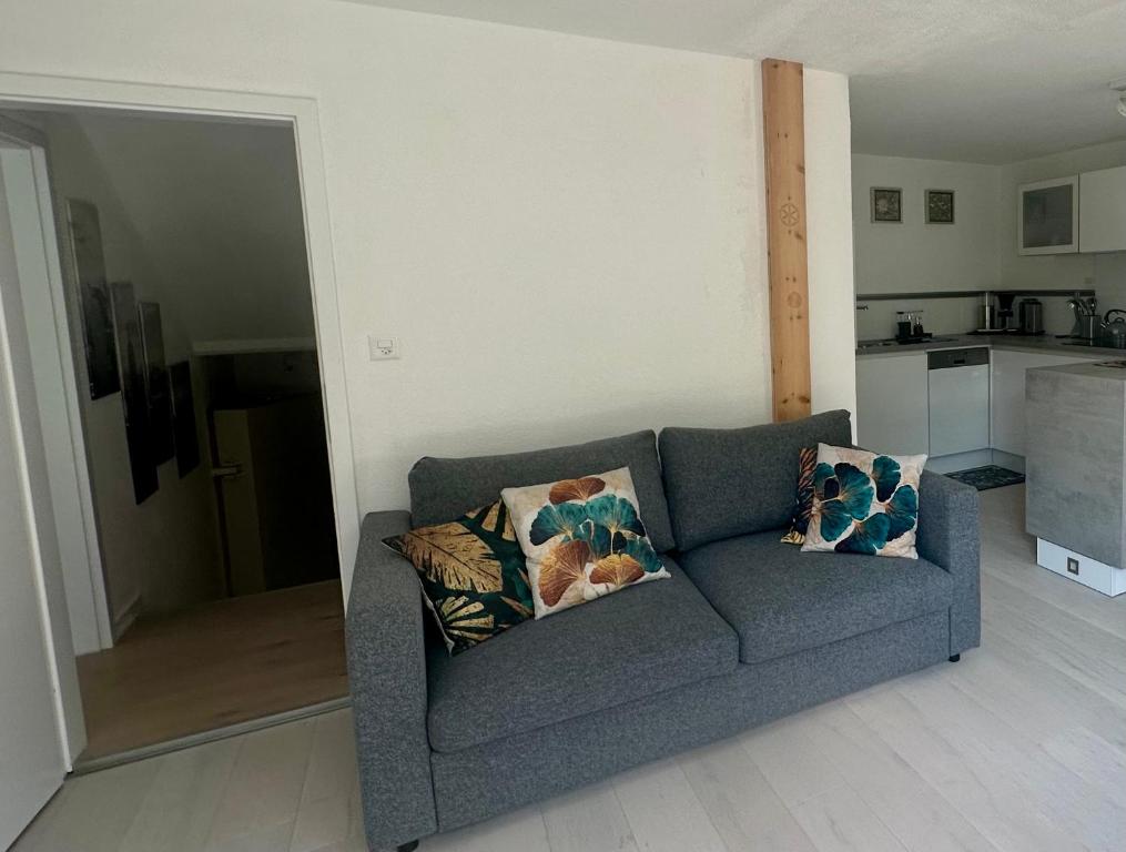 Posezení v ubytování Chasa Stefania, modernes Engadiner Haus mit Wellness und Sauna