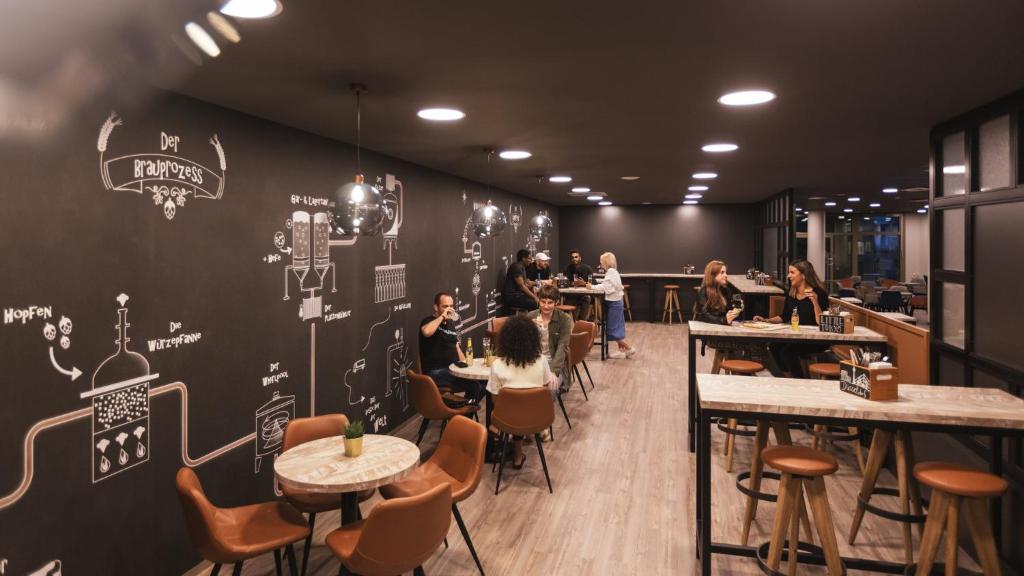 Holiday Inn - the niu Tab Dusseldorf Main Station by IHG - Resim 40