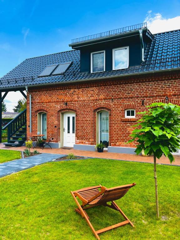 Ein Garten an der Unterkunft Ferienwohnung Zur Alten Tischlerei