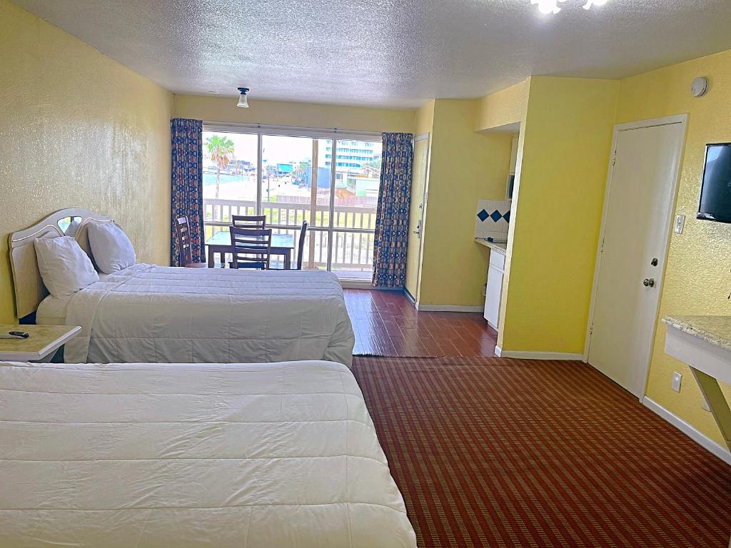 Sea Shell Inn on the Beach - 