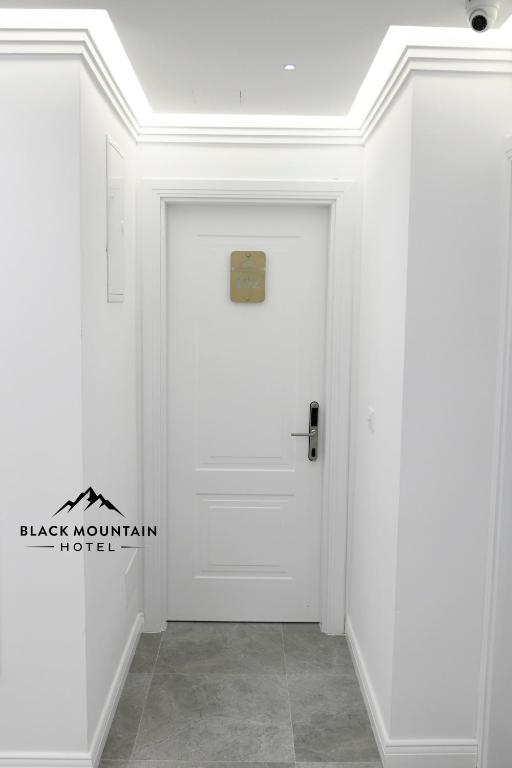 Fotografie z fotogalerie ubytování BlackMountain Hotel v destinaci Kolgecaj