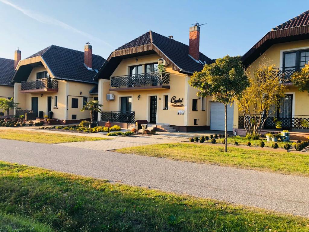 Crystal Apartman 6782 Mórahalom, István kiráy út 45. kép - 1